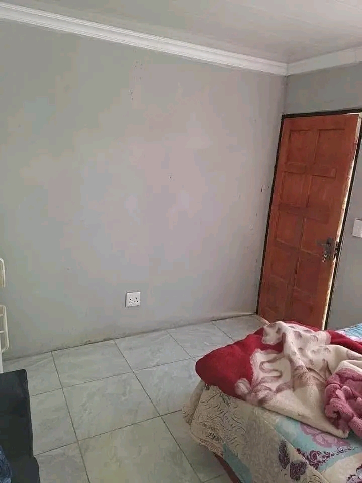 Tenant relocating room will be available russ  in Freedom Park