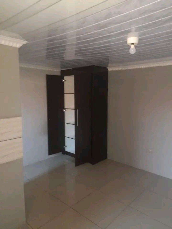 Ensuit at ext 13
with small kitchen with 2do  in Protea Glen