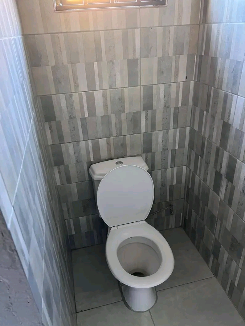 Ext 3 bachelor  room for rental for r3000pm
  in Riverlea
