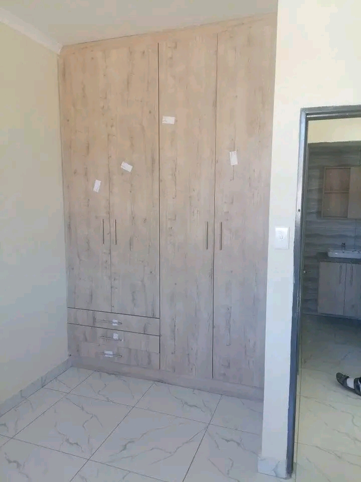 For nice and clean 1 bedroom flats. twine pla  in Troyeville