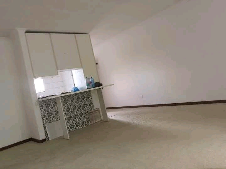 Room to rent for r2700 in west. smithfield co  in Boksburg