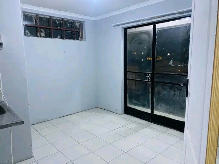 Rooms available month end july in ext 22. the  in Kaalfontein