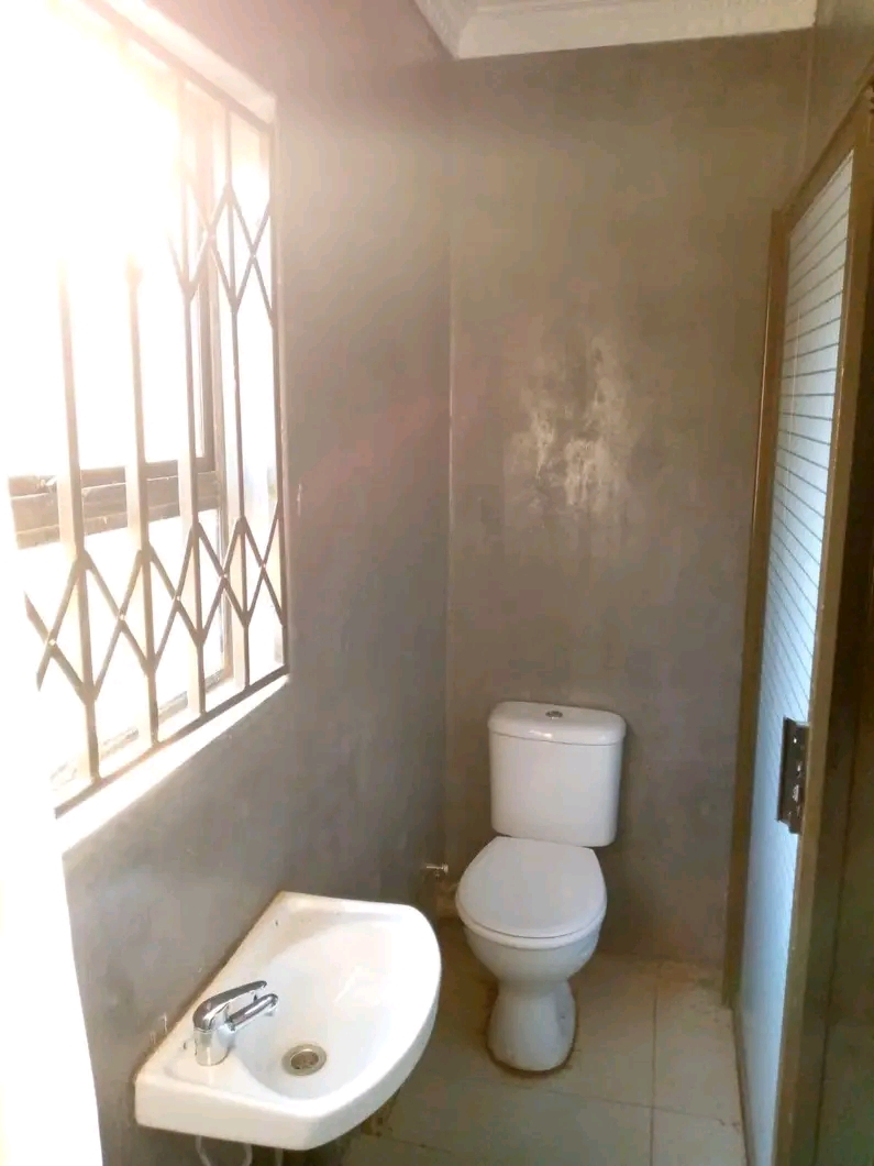 Mini kitchen
wardrobe 
own shower 
and toi  in Protea North