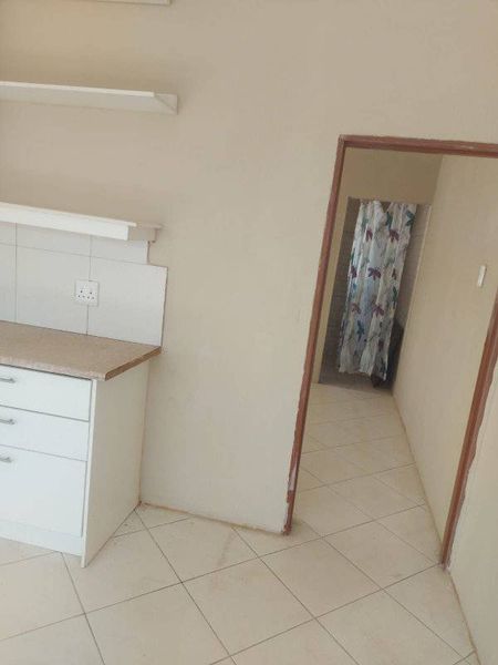 Ebony park ext 5📌
one bedroom unit 
r320  in Ebony Park