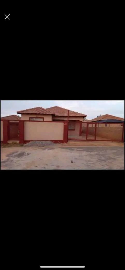 House for rental
available immediately 
r40  in Pretoria