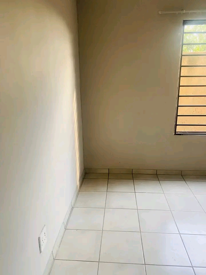 Rental cottage available 
close to sam ntuli  in Katlehong