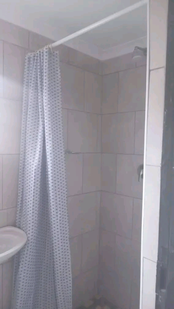 Phadima section- open plan cottages- r2,200pm  in Katlehong