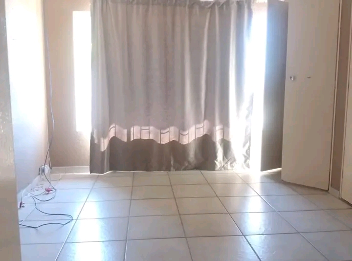 A spacious 3 bedroom 2 bath house in ext 4 �  in Norkem Park