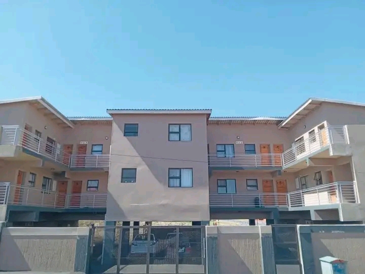 Other room bachelor available to rental with   in Orlando West