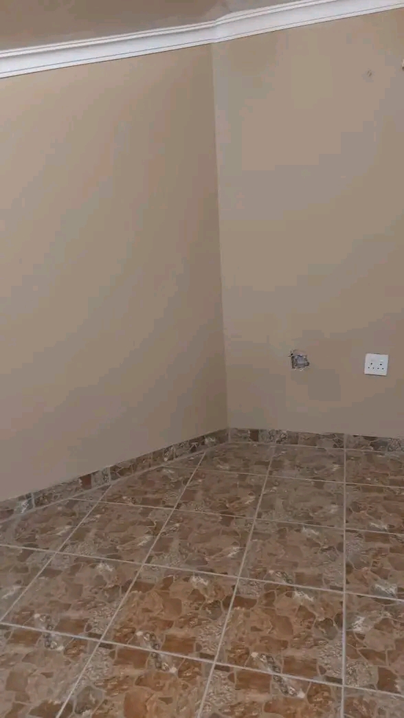 Beautiful outside room available for r3,000.   in Wychwood