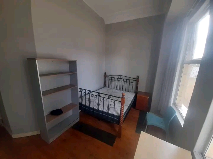 Large furnished room in upmarket commune  
r  in Jeppestown