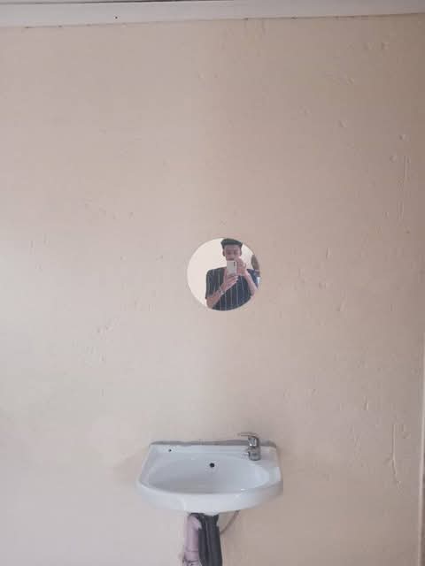 2 rooms available in allendale next to tallga  in Allandale