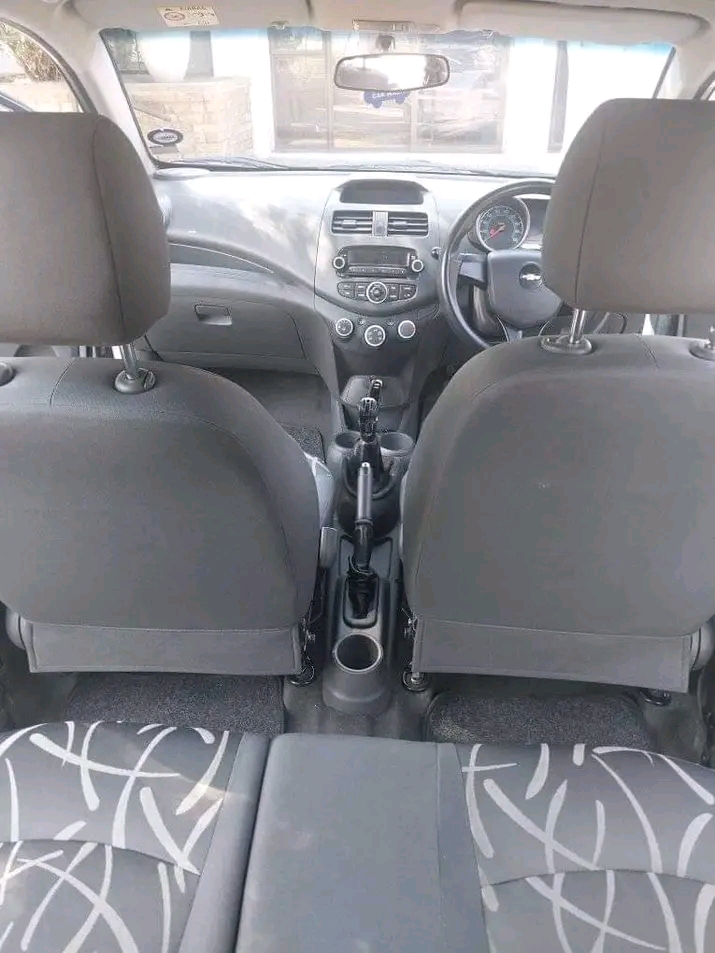 2014 chevrolet spark in good condition 
clea  in Sandton