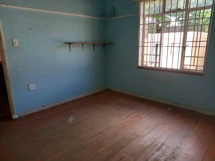 3 rooms available at 6 cactus road primrose..  in Primrose