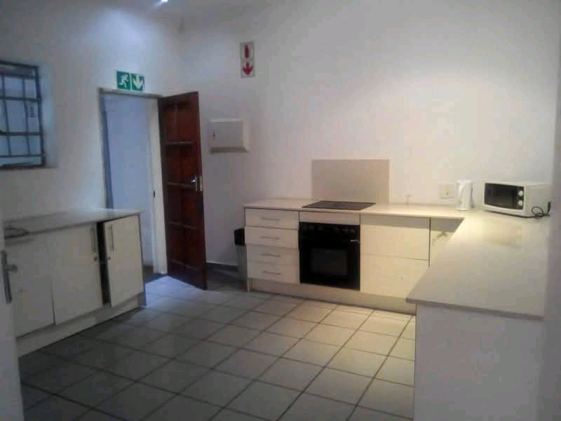 Beautiful space to rent ideal for a couple or  in Bramely