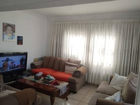 •new rental ⛩️
•available immediatel  in Ebony Park