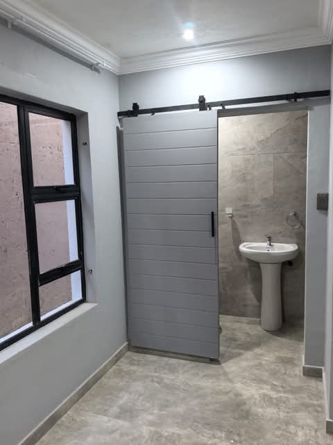 Bachelor units available in naledi
call me
  in Mamelodi West
