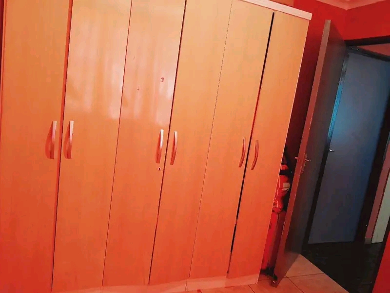 3 bed room house ext 16 r5000 pm
deposit req  in Protea Glen