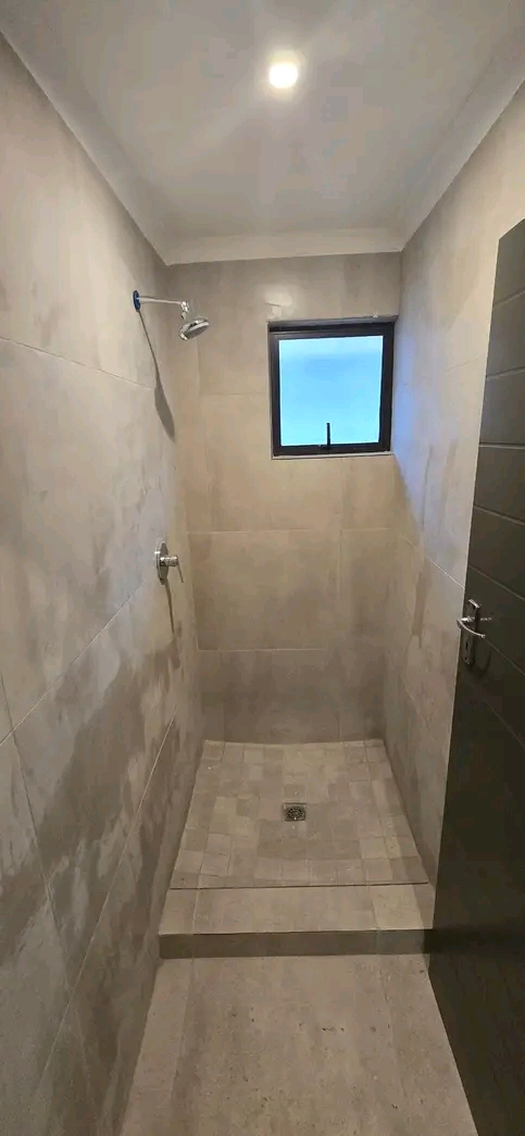 3 bed 1 bath house available for rent.
rent   in Alexandra