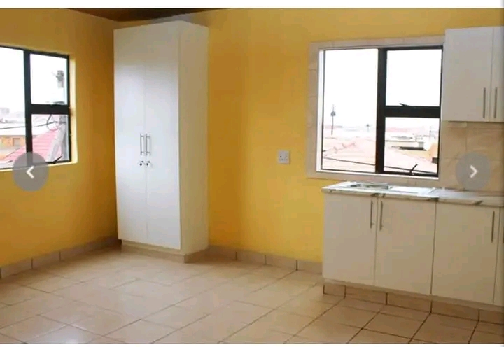 Ensuits  apartments available for rental 
de  in Naledi