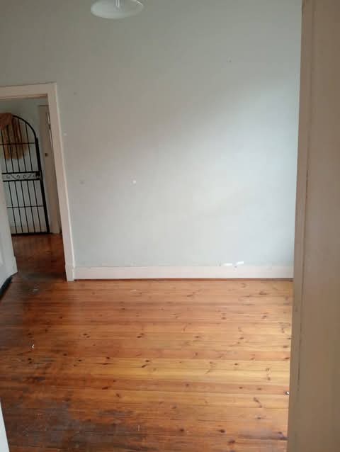 For rent - johannesburg
property details:
-  in Kensington