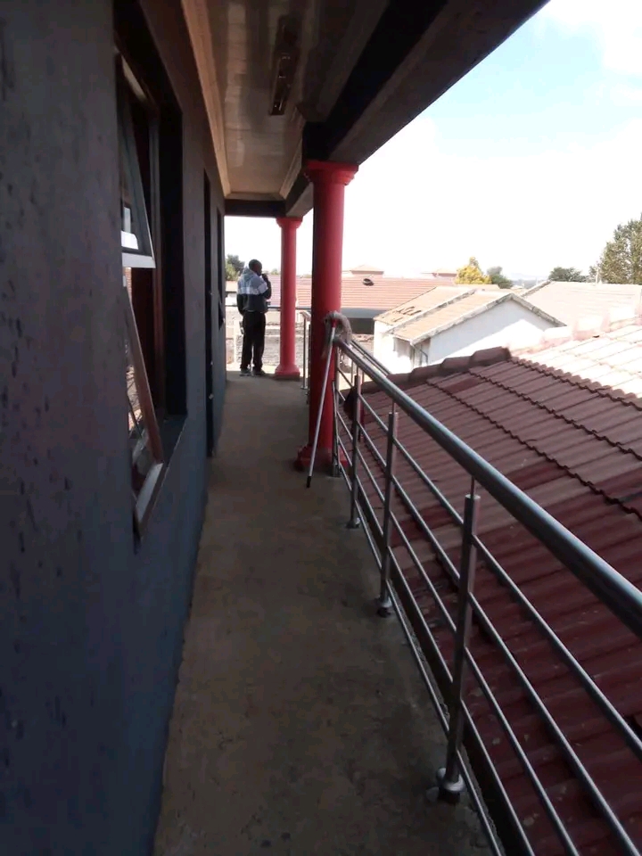 Standard size room to rent in ext 12 for r160  in Protea Glen