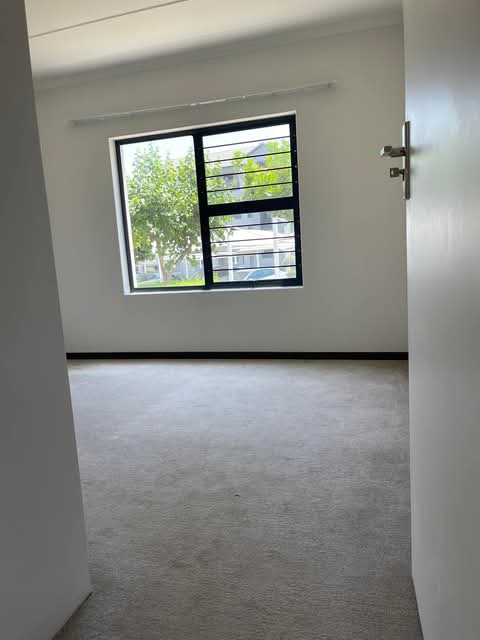 This cozy 2 bedroom 1 bathroom ground floor u  in Carlswald