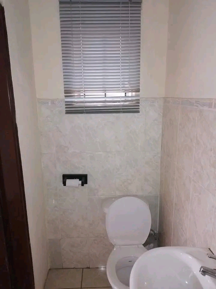 Cottage still available in ext 14

💰 ren  in Protea Glen