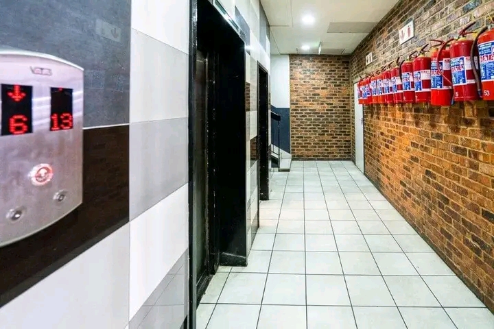 Bachelor flats to let in joubert park
bachel  in Johannesburg