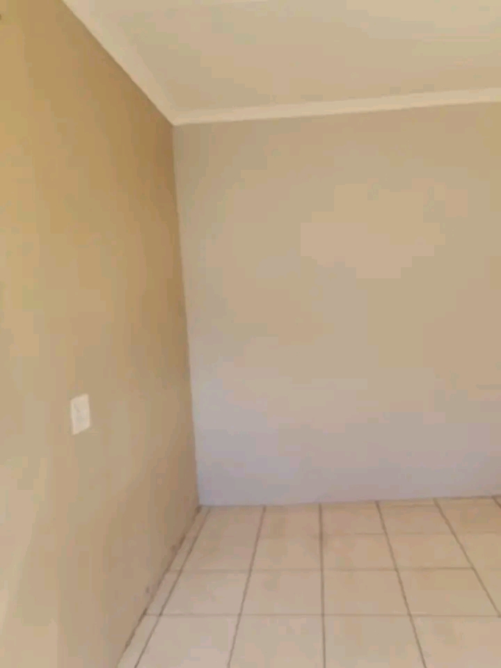 2 rooms for rental @ r1000.00 and r1500.00 p/  in Greenvillage