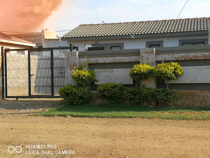 2 bedrooms 1 bathroom with open kitchen only   in Mamelodi