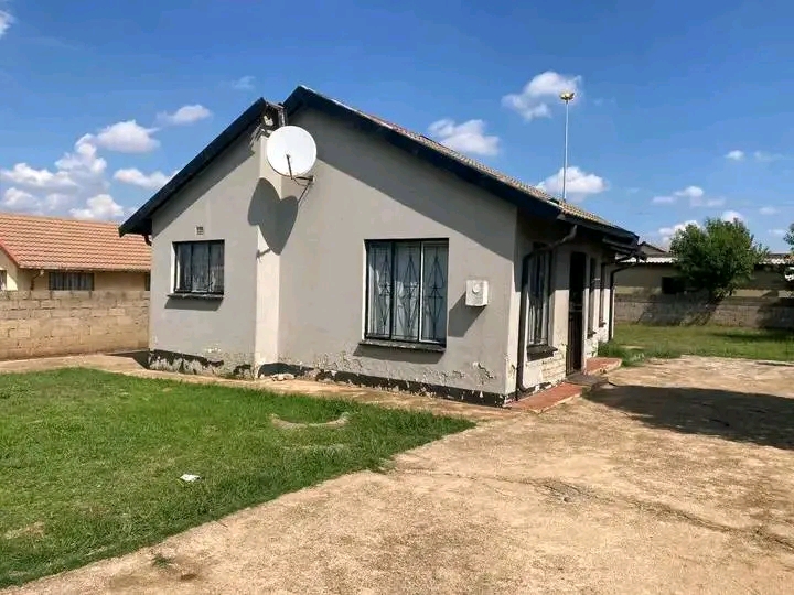 Stand alone house to rent
3 bedroom house av  in Clayville