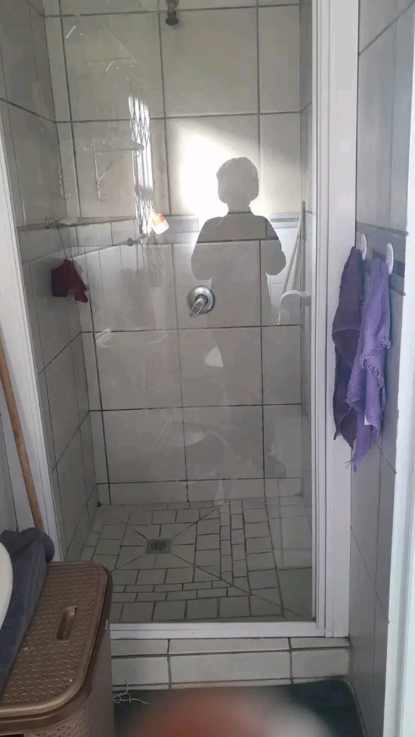 Bachelor to rent for r2500pm+deposit,free wi-  in Spruitview
