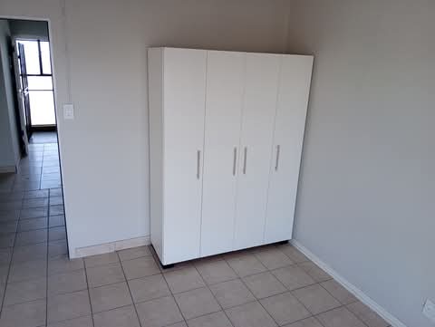 1 bedroom flat to rent max 3 people 
highris  in Berea