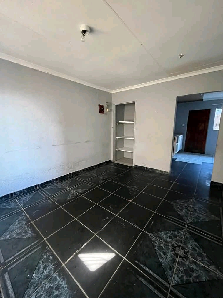 1 separate bedroom with a fitted waldrobe,fit  in Birch Acres