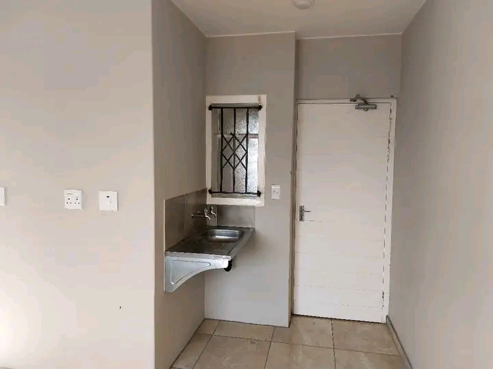 A 2 bedroom apartment for r4000 and deposit r  in Ebony Park