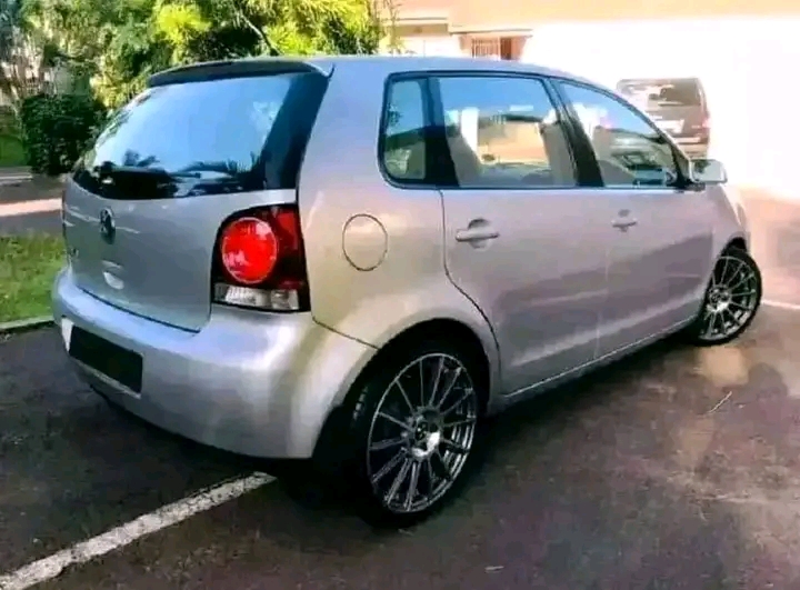 Vw polo vivo for sale price is (r30.000) call  in Delville