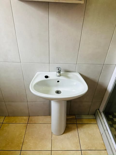 Bachelor available from the 1st of march. ext  in Vosloorus