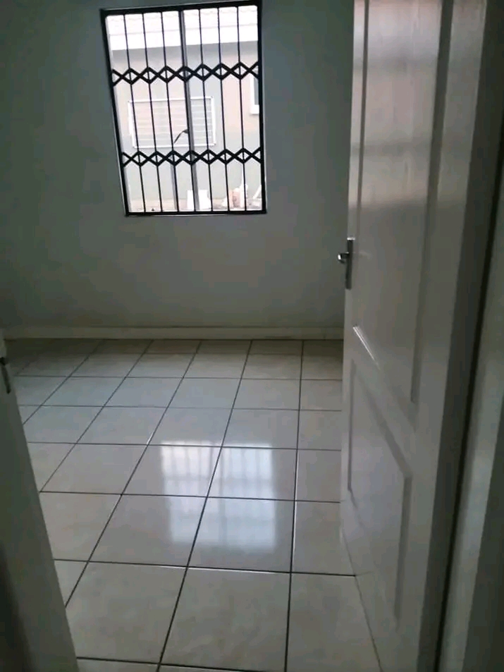 2 bedrooms house to rent in savannah city bon  in Savannah city