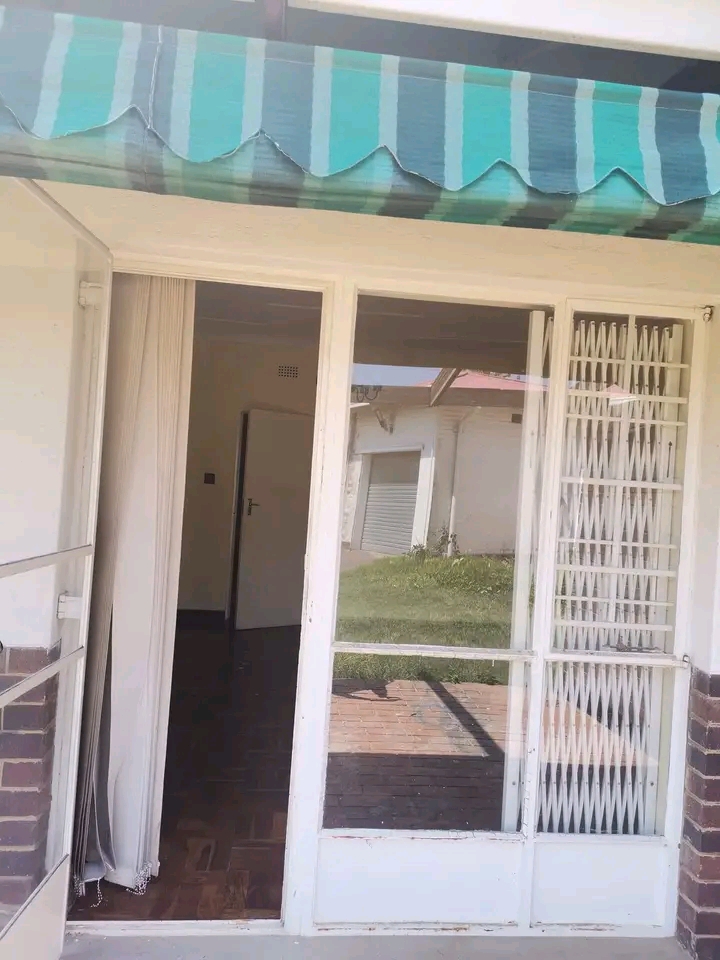 1 bedroom cottage available 31 march 2024 in   in Southdale