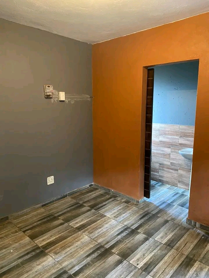Buso agents bachelor available at hospital vi  in Tembisa