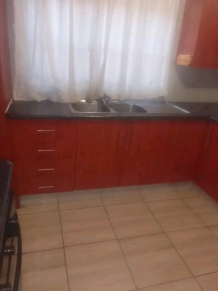 Next to ubuntu kraal 2 bedrooms with built in  in Orlando West