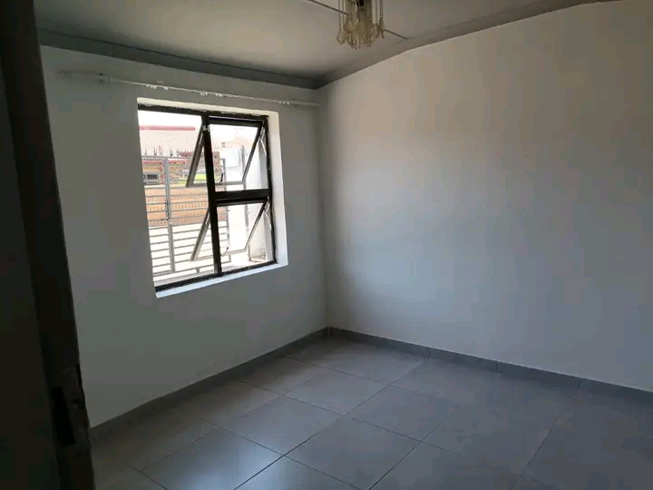 Rental next to new eyethu mall and taxis mofo  in Mofolo