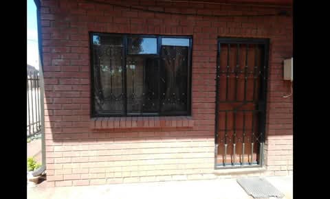 Room to rent near  score taxi rank 
r1200 re  in Ivory Park