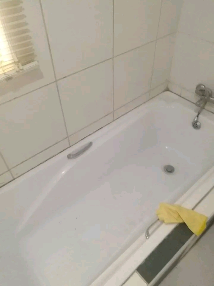 Big ensuite available immediately not far fro  in Dube