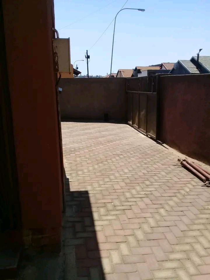 2 bedroom house immediately available for ren  in Protea Glen