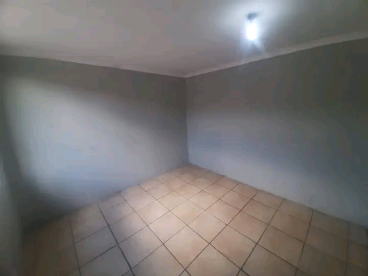 Standard room in ext 2
immediately available  in Ebony Park