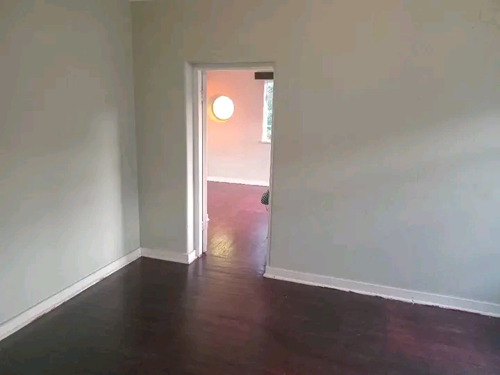 A beautiful and clean 2 bedroom in my apartme  in Turffontein