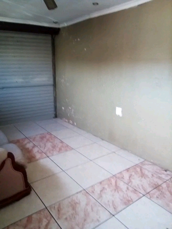 Room & garage available immediately for renta  in Diepkloof