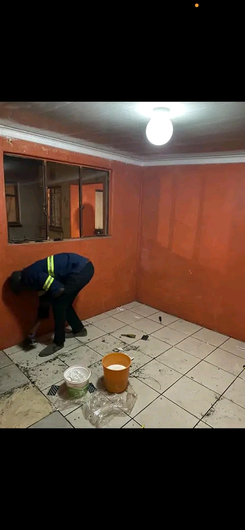 Room available at isithame section, no parkin  in Tembisa